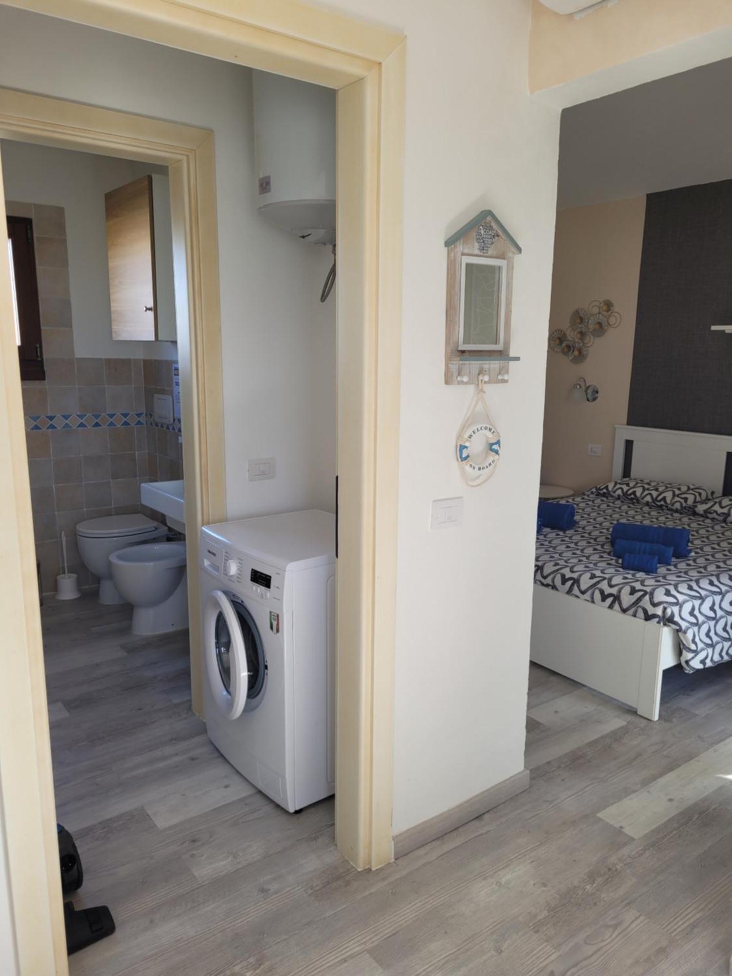 Ferienwohnung Surf House Mirice Vignola Mare Exterior foto