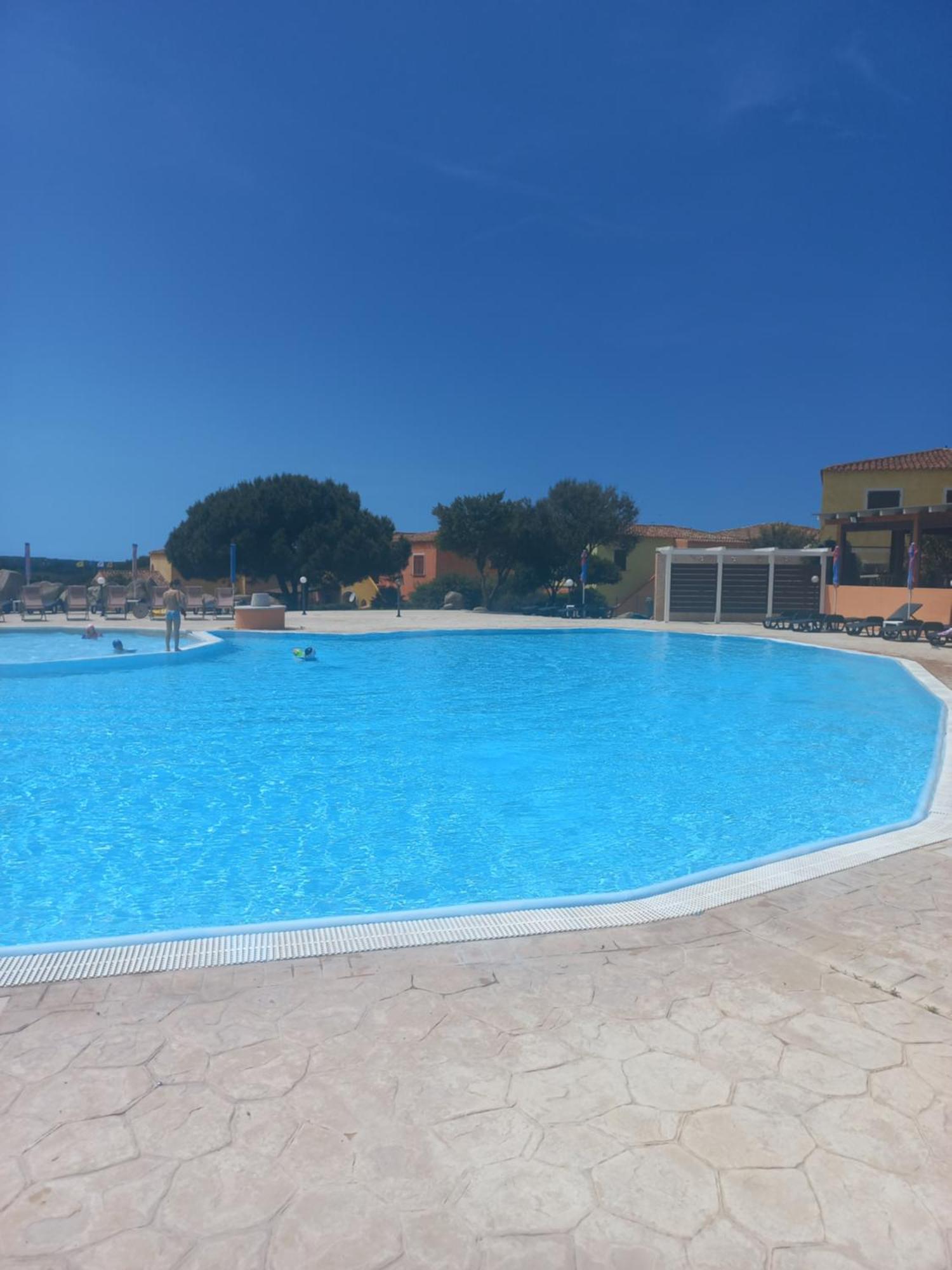 Ferienwohnung Surf House Mirice Vignola Mare Exterior foto