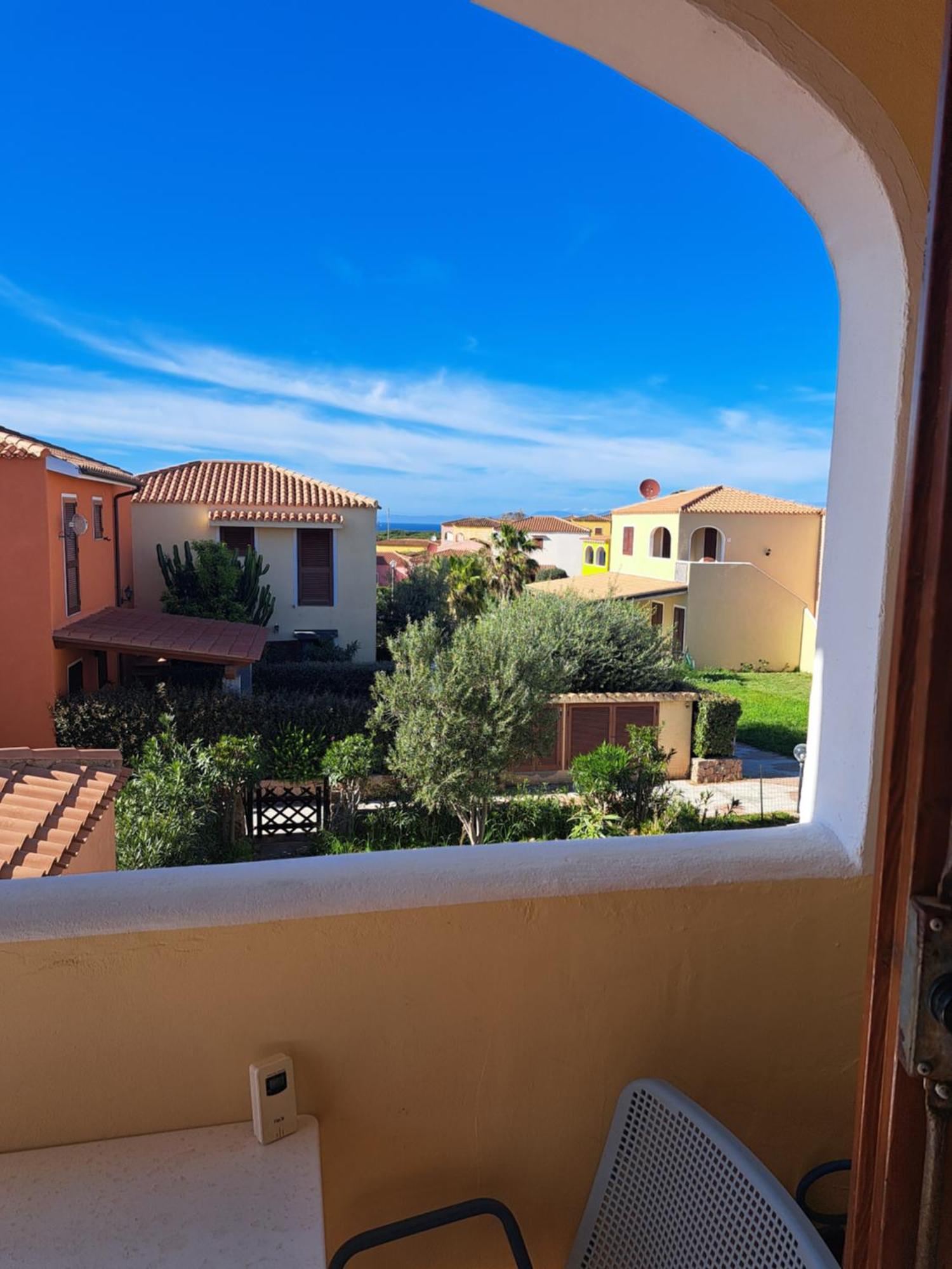 Ferienwohnung Surf House Mirice Vignola Mare Exterior foto
